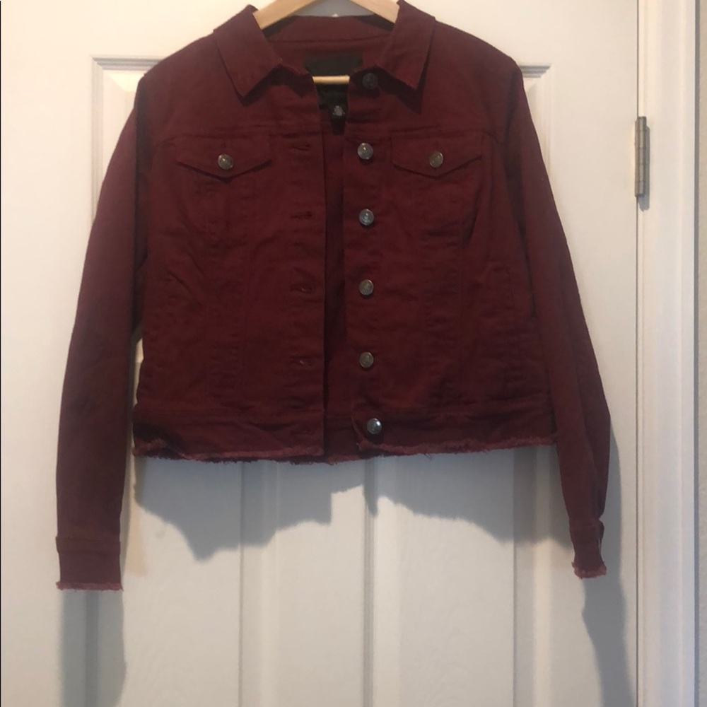 Nine West size M cropped jacket